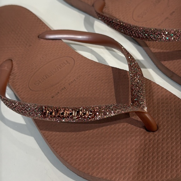 Havaianas Glittery Slim Ballet Rose/Golden Blush Flip Flop Sandals - Picture 8 of 14